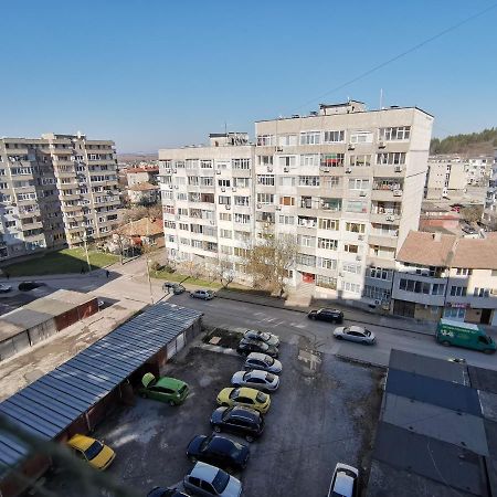 Central Apartment Targovishte Kültér fotó