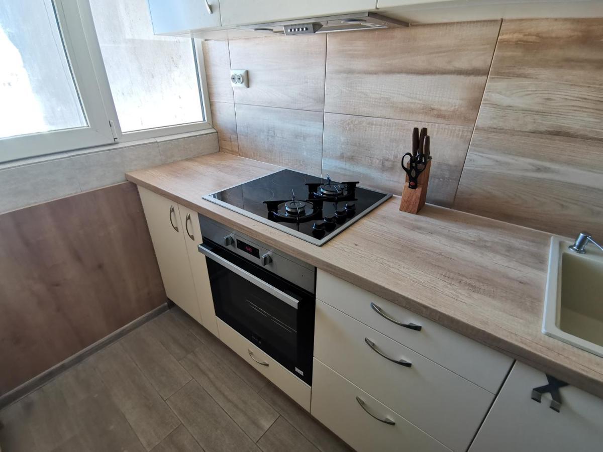 Central Apartment Targovishte Kültér fotó