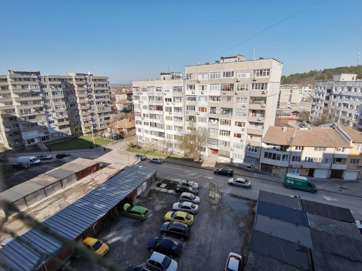 Central Apartment Targovishte Kültér fotó