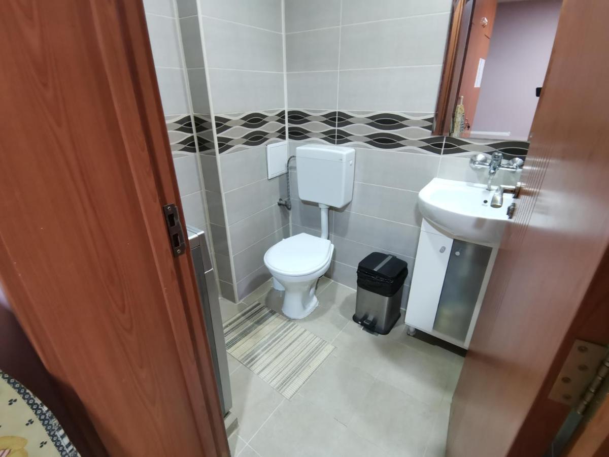 Central Apartment Targovishte Kültér fotó
